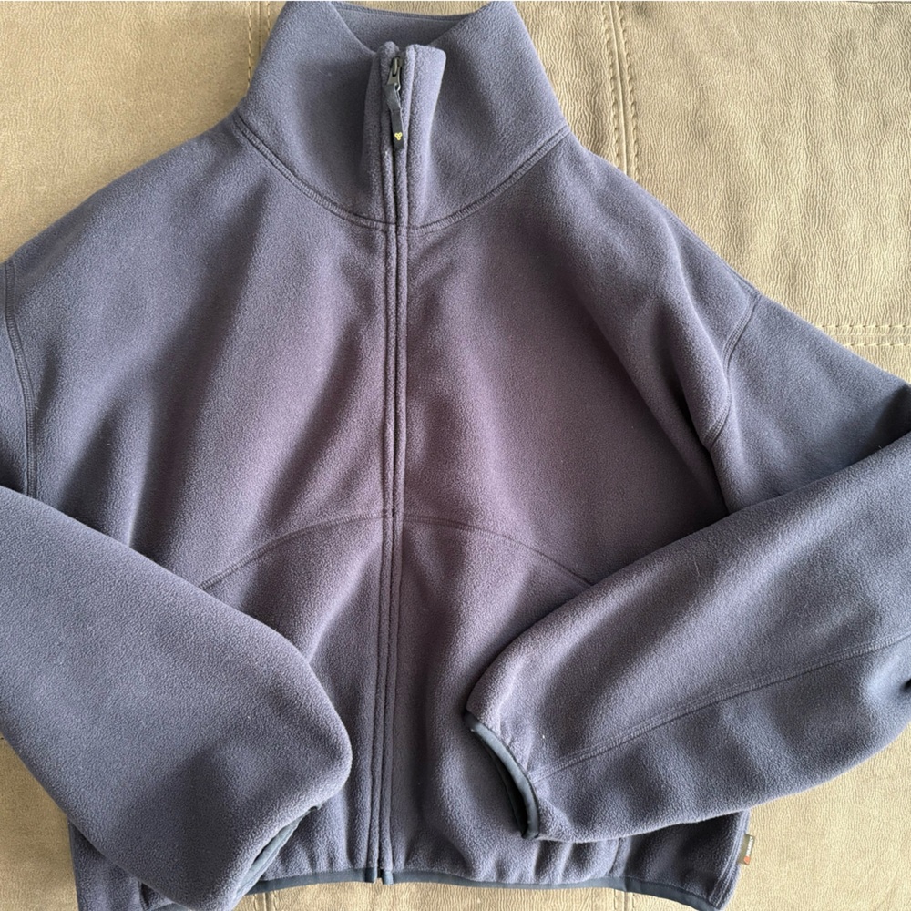 Aritzia women’s navy Fleece